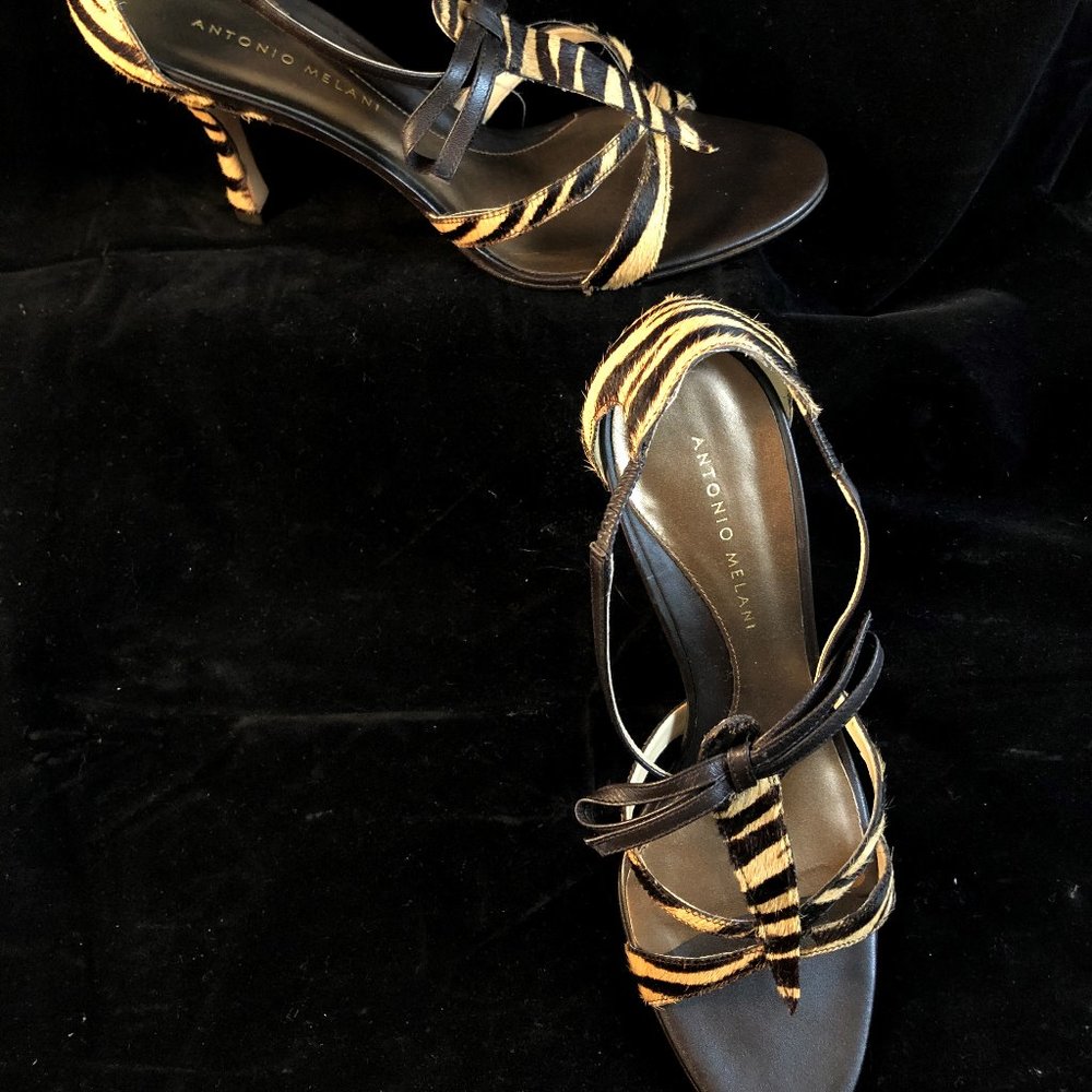Antonio Melani Tiger Heel New with box